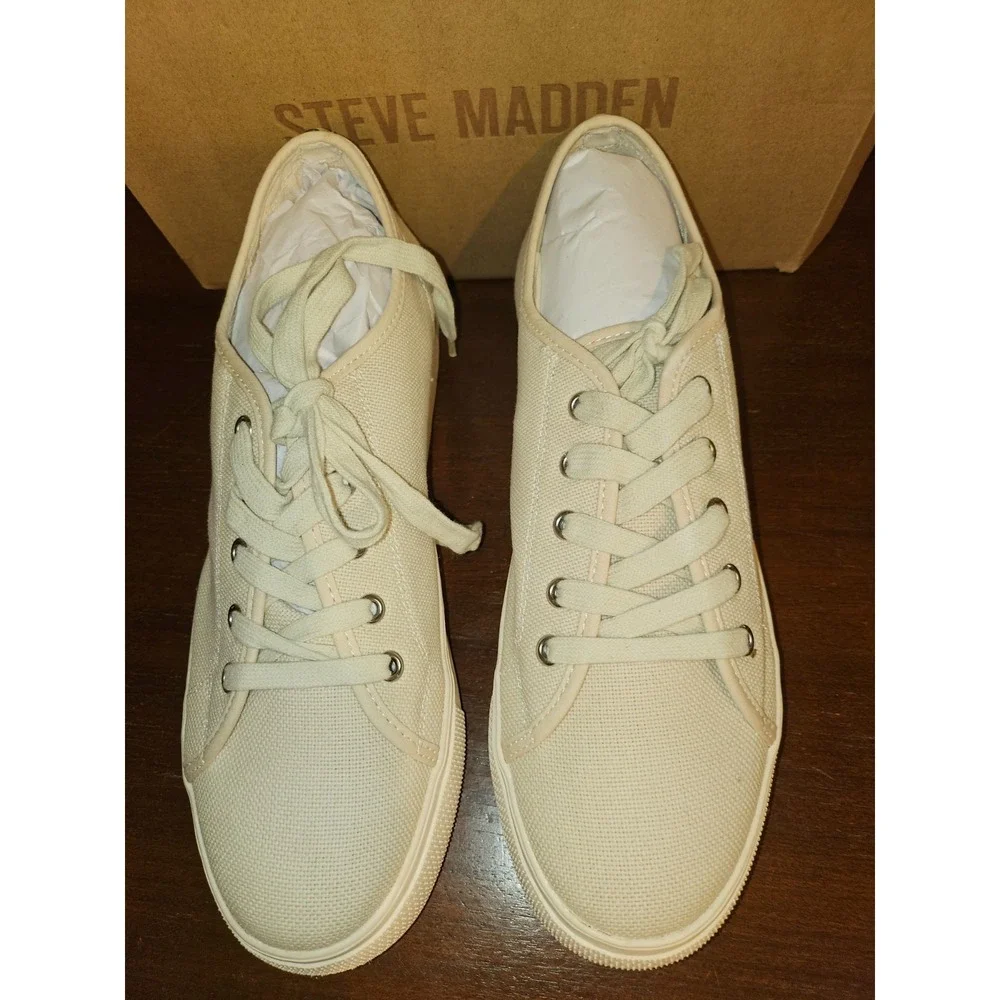 Steve Madden Women's Elore, Tan Lace Sneakers, Size‎ 11M.